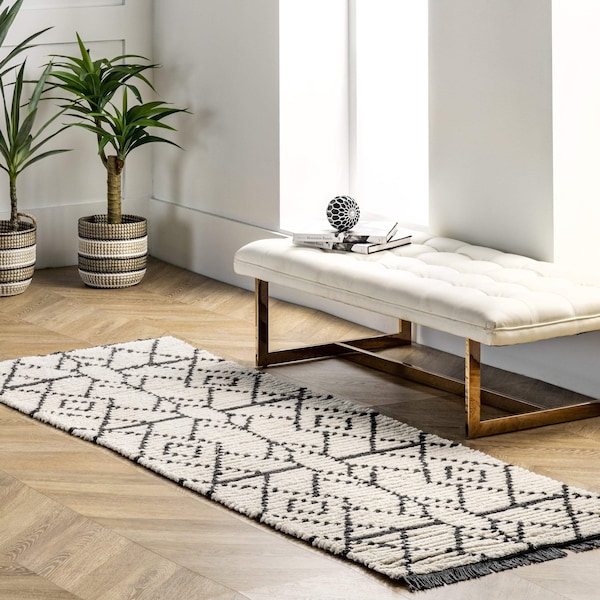 Nuloom Carlina Geometric Shag Fringe Area Rug 2ft 8in x 8ft GCUW06A-2808 - main